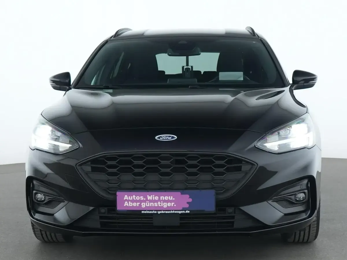 Gebraucht Ford Focus ST-Line 125 PS (91 kW) 2021 Schwarz Limousine