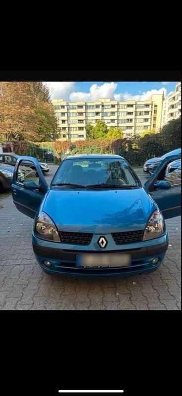 Blau Gebraucht 2001 Renault Clio II Kleinwagen | 1.850 € (Etwas zu teuer) - Bild 1/4