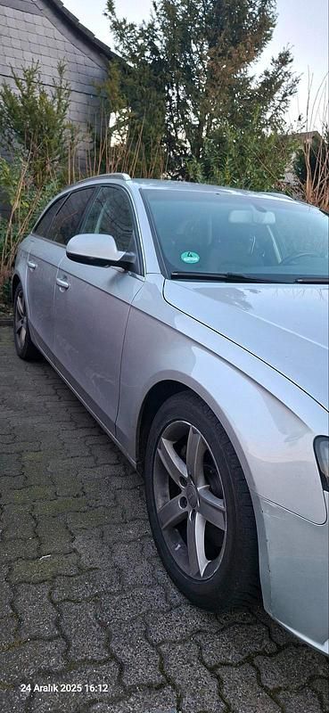 Gebraucht Audi A4 143 PS (105 kW) 2011 Silber Kombi
