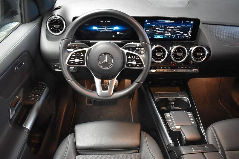 Gebraucht Mercedes GLA250 218 PS (160 kW) 2022 Schwarz SUV