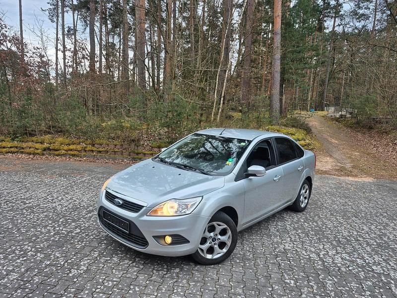 Second-hand Ford Focus 105 CP (77 kW) 2011 Argintiu Berlinǎ