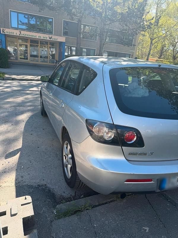 Usado Mazda 3 105 HP (77 kW) 2007 Cinzento Citadino