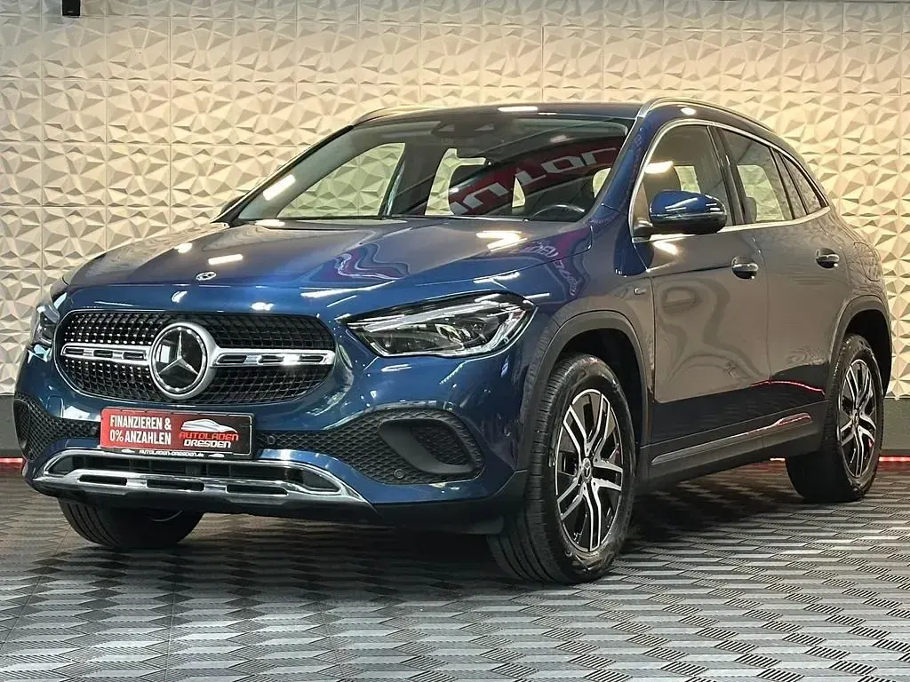 Gebraucht Mercedes GLA250 218 PS (160 kW) 2021 Blau SUV