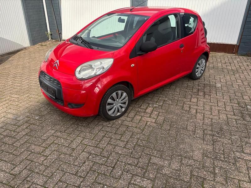 Rot Gebraucht 2009 Citroën C1 Kleinwagen | 1.150 € - Bild 1/4