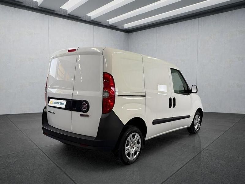 Gebraucht Fiat Doblò 90 PS (66 kW) 2022 Weiß Van / Kleinbus