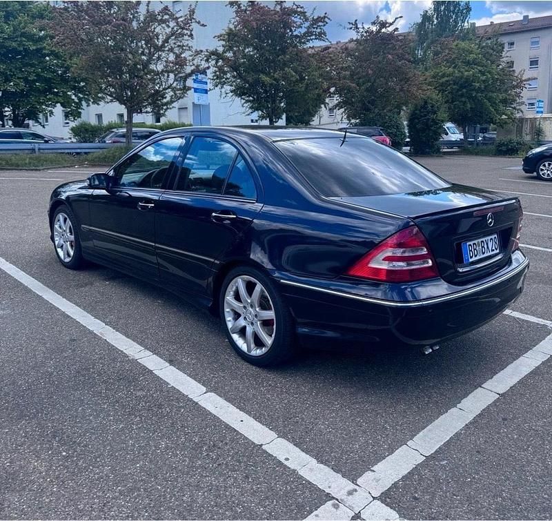 Gebraucht Mercedes C320 AMG 224 PS (164 kW) 2005 Blau Limousine