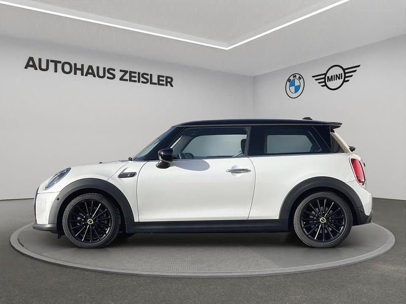Gebraucht Mini Cooper SE Hatch 135 kW (184 PS) 2023 Weiß Kleinwagen