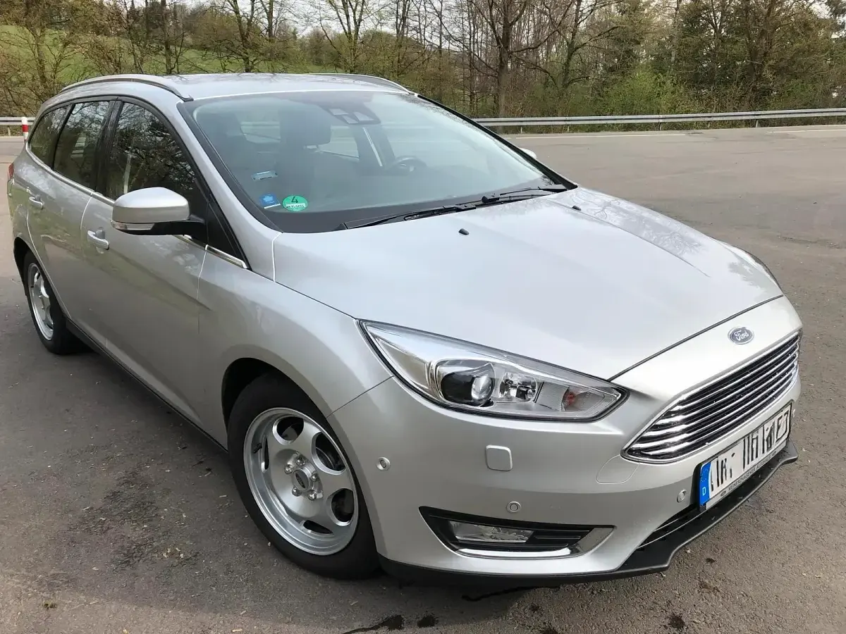 Gebraucht Ford Focus 150 PS (110 kW) 2016 Silber Kombi