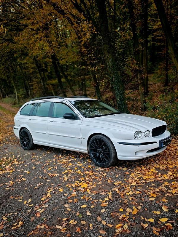Weiß Gebraucht 2007 Jaguar X-type Kombi | 3.250 € - Bild 1/4