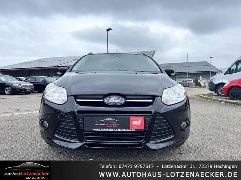 Second-hand Ford Focus 150 CP (110 kW) 2012 Negru Berlinǎ