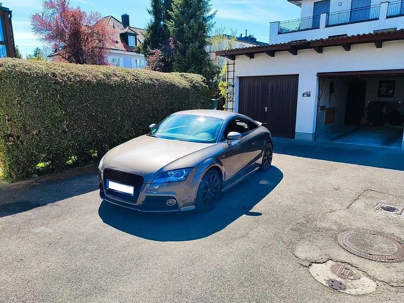 Grau Gebraucht 2012 Audi TT Sport Coupé | 14.950 € (Fairer Preis) - Bild 1/4