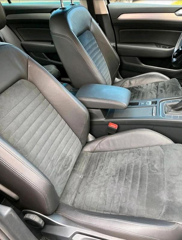 Gebraucht VW Passat Highline 150 PS (110 kW) 2016 Schwarz Kombi