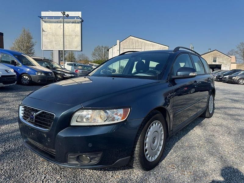 Gebraucht Volvo V50 109 PS (80 kW) 2010 Blau Kombi