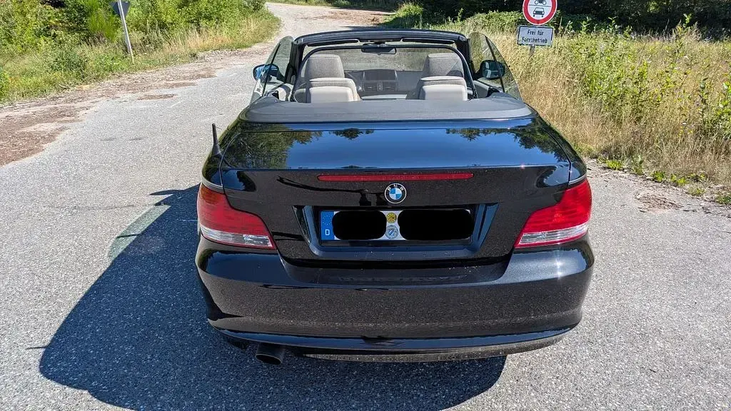 Gebraucht BMW 120 Cabriolet Sport Line 170 PS (125 kW) 2010 Schwarz Cabrio