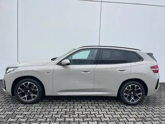 Gebraucht BMW X3 M Sport 197 PS (144 kW) 2025 Dune grey metallic SUV