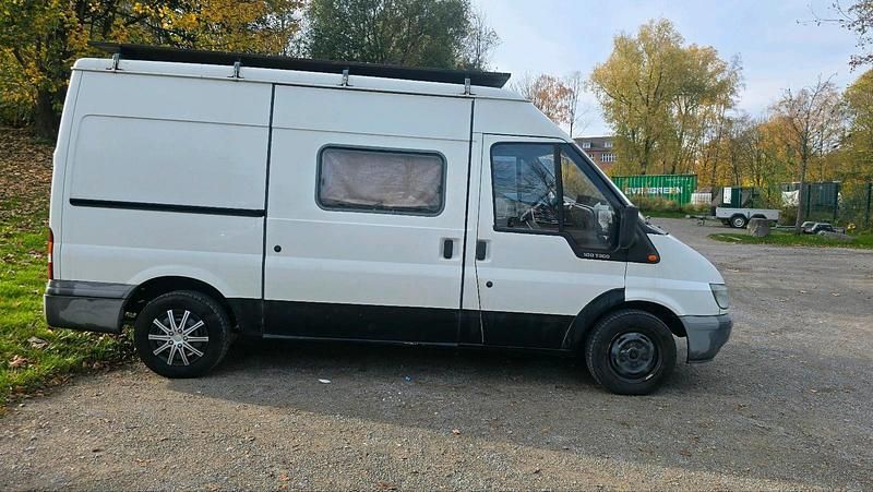 Gebraucht Ford Transit 100 PS (73 kW) 2002 Weiß Limousine