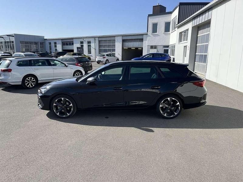 Gebraucht Cupra Leon 150 PS (110 kW) 2024 Mitternachtsschwarz Kombi