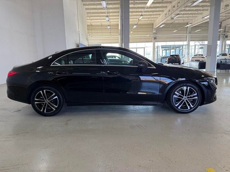 Gebraucht Mercedes CLA200 163 PS (119 kW) 2024 Unilack nachtschwarz Coupé