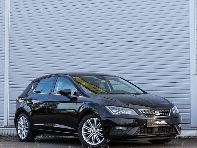 Schwarz Gebraucht 2018 Seat Leon XCELLENCE Limousine | 12.990 € (Fairer Preis) - Bild 1/4