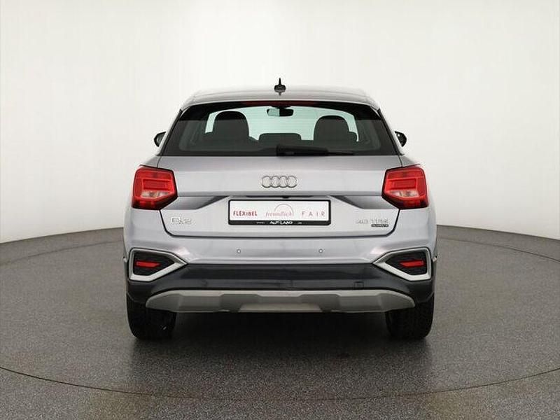 Gebraucht Audi Q2 S-Line 190 PS (139 kW) 2023 Silber SUV