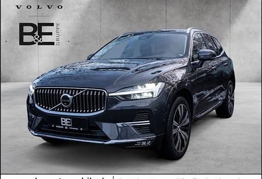 Grau / platinum grey (metallic) Gebraucht 2022 Volvo XC60 Inscription SUV | 37.950 € (Fairer Preis) - Bild 1/4