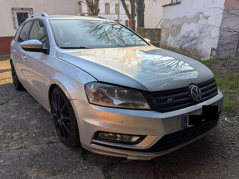 Gebraucht VW Passat R-line 170 PS (125 kW) 2012 Silber Limousine
