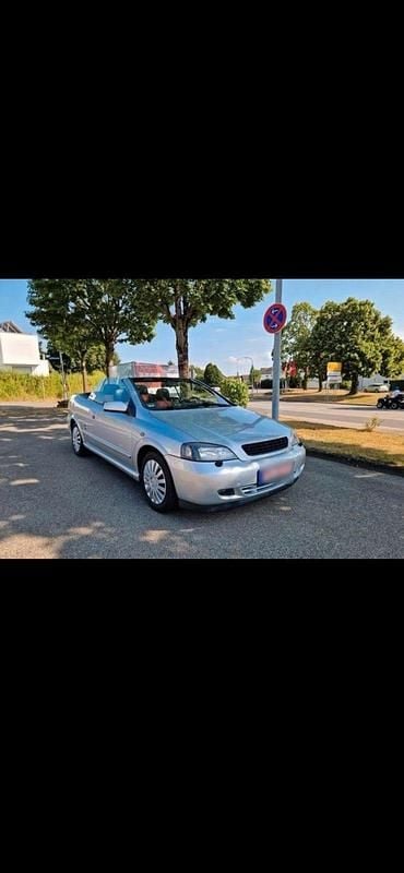 Gebraucht Opel Astra Cabriolet 147 PS (108 kW) 2004 Silber Cabrio
