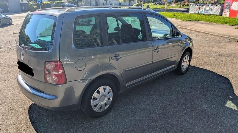 Gebraucht 2005 VW Touran Van / Kleinbus | 1.000 € (Superpreis) - Bild 1/4