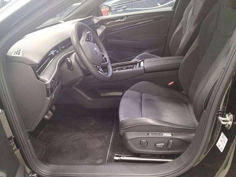 Gebraucht VW ID.7 Pro 210 kW (286 PS) 2025 Grenadillschwarz metallic Limousine