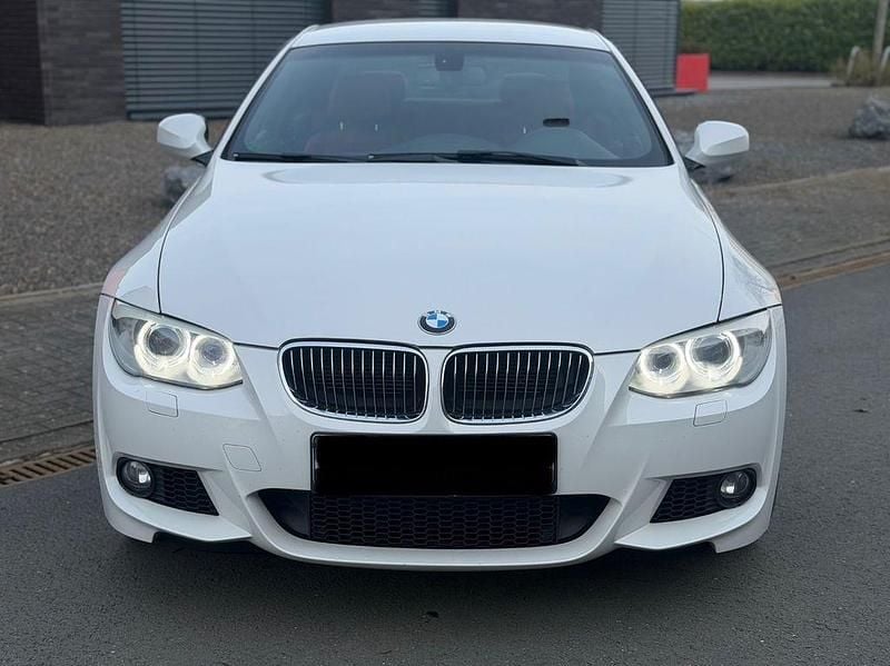 Gebraucht BMW 335 M Sport 306 PS (225 kW) 2011 Weiß Coupé
