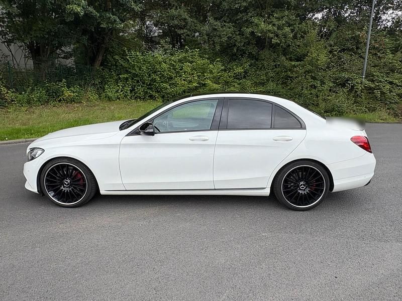 Gebraucht Mercedes C220 170 PS (125 kW) 2018 Weiß Limousine