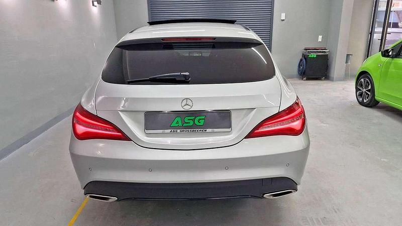 Gebraucht Mercedes CLA200 Urban 136 PS (100 kW) 2018 Polarsilber Coupé