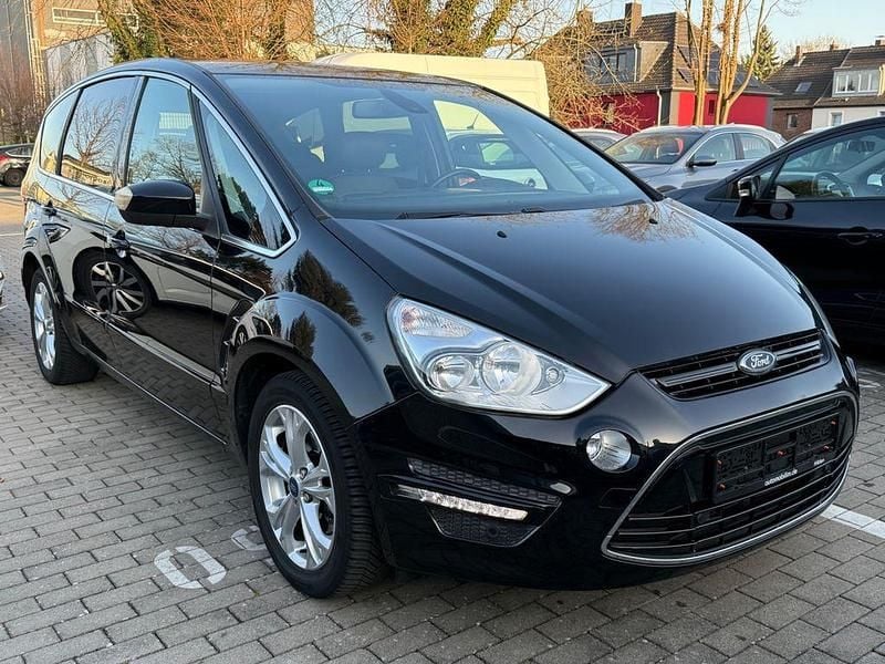 Gebraucht Ford S-MAX Titanium 160 PS (117 kW) 2011 Schwarz Van / Kleinbus
