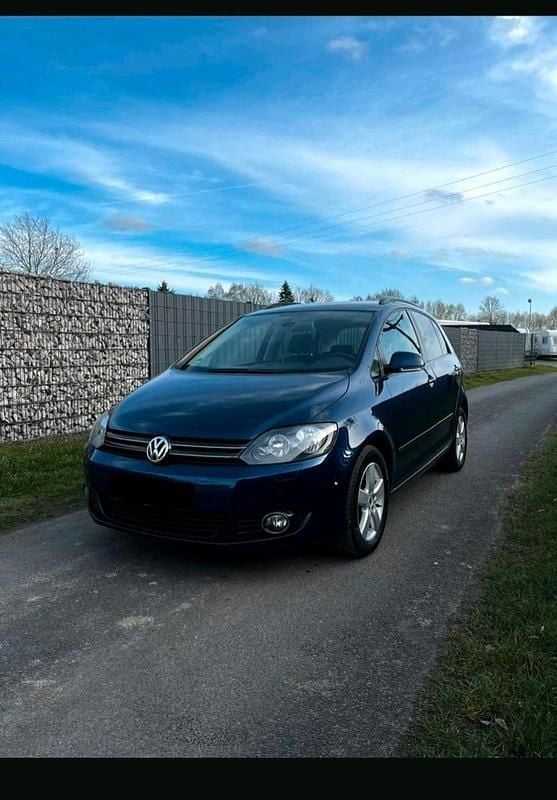 Gebraucht VW Golf VI 105 PS (77 kW) 2011 Blau Kleinwagen
