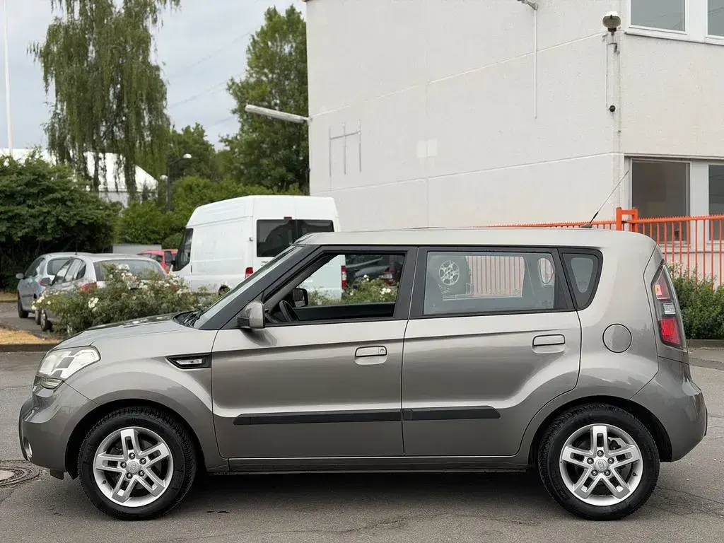 Gebraucht Kia Soul Vision 126 PS (92 kW) 2009 Silber SUV