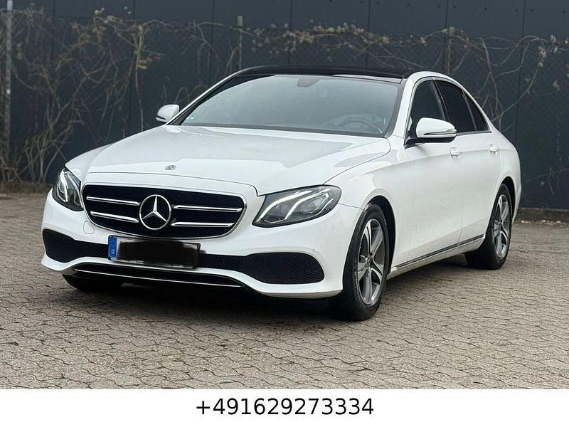 Gebraucht Mercedes E220 194 PS (142 kW) 2019 Weiß Limousine