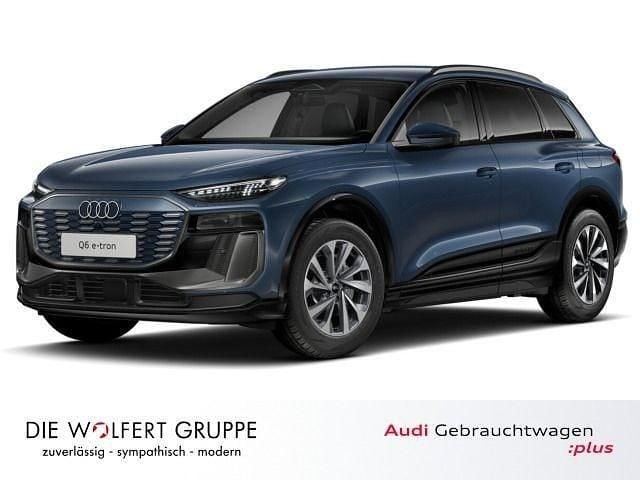 Plasmablau metallic Gebraucht 2024 Audi Q6 e-tron Performance SUV | 61.205 € (Superpreis) - Bild 1/4