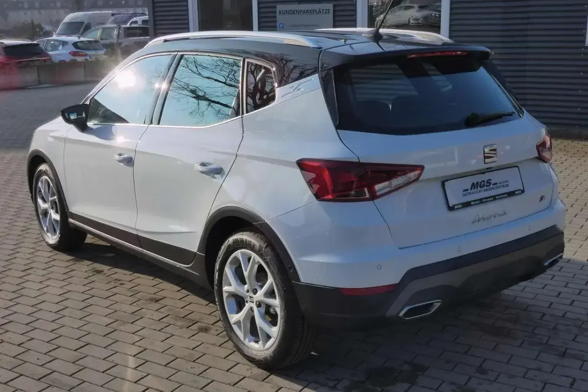Gebraucht Seat Arona Beats 150 PS (110 kW) 2021 "nevada" weiss SUV