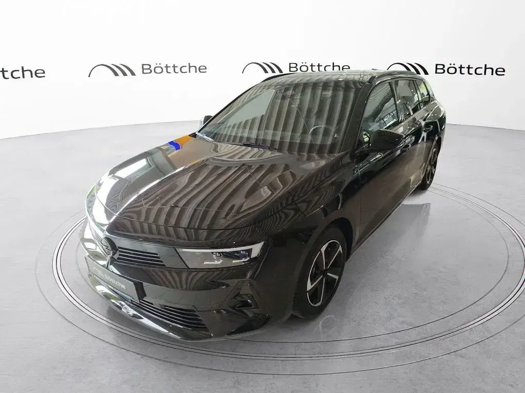 Gebraucht Opel Astra 131 PS (96 kW) 2025 Lackierung schwarz perla nera/ Kleinwagen