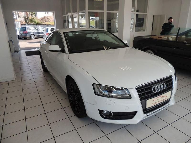 Gebraucht Audi Coupé Sport 160 PS (117 kW) 2012 Ibisweiss Coupé
