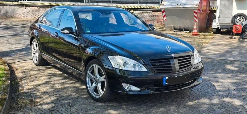 Schwarz Gebraucht 2009 Mercedes S500L Limousine | 18.500 € (Guter Preis) - Bild 1/4