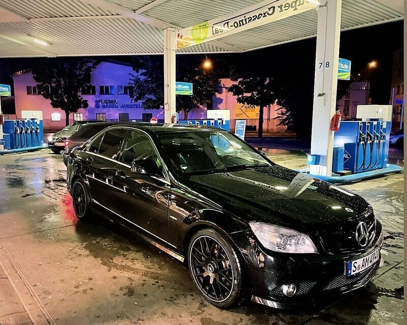 Schwarz Gebraucht 2008 Mercedes C280 Avantgarde Limousine | 9.300 € (Etwas zu teuer) - Bild 1/4