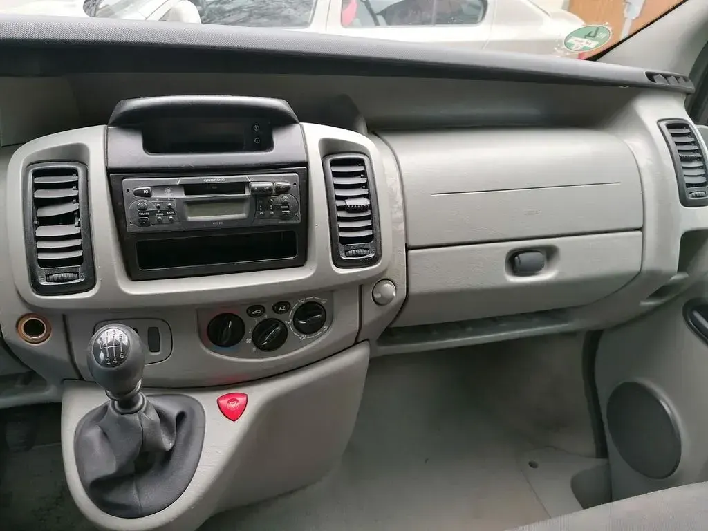 Gebraucht Opel Vivaro 135 PS (99 kW) 2006 Schwarz Van / Kleinbus