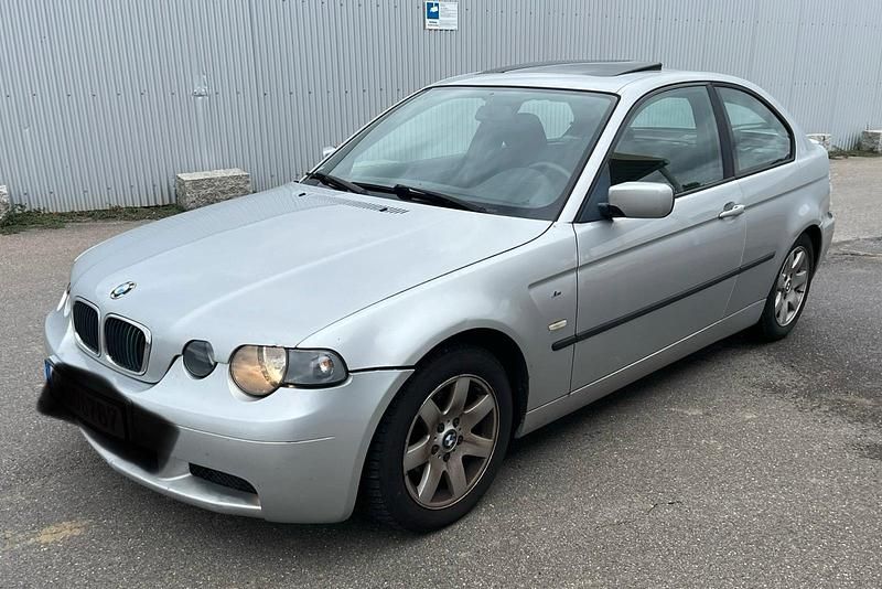 Silber Gebraucht 2002 BMW 318 Compact M Sport Kleinwagen | 900 € (Superpreis) - Bild 1/4