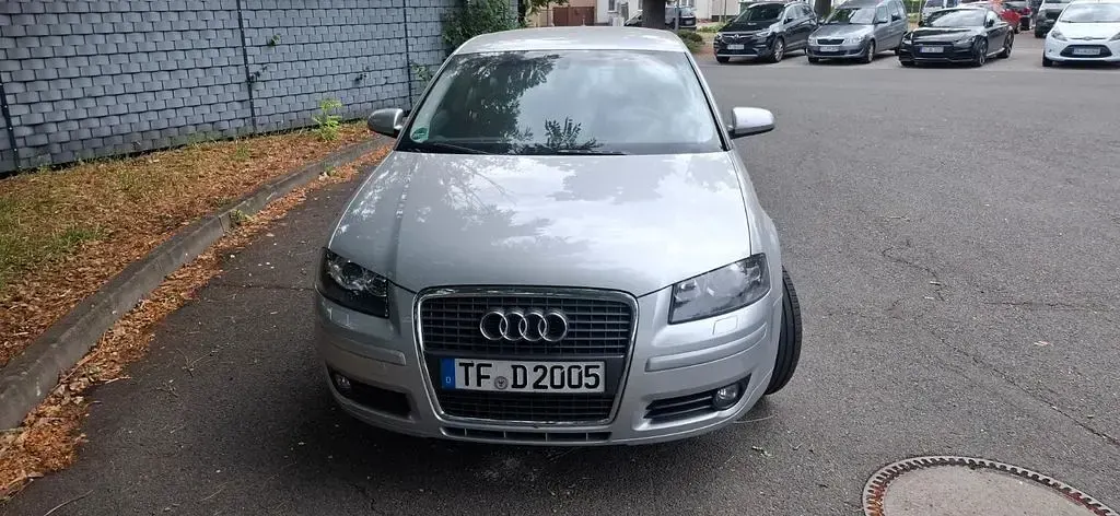 Gebraucht Audi A3 Sportback Ambiente 116 PS (85 kW) 2005 Silber Kleinwagen