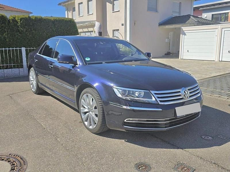 Gebraucht VW Phaeton Exclusive 245 PS (180 kW) 2015 Blau Limousine