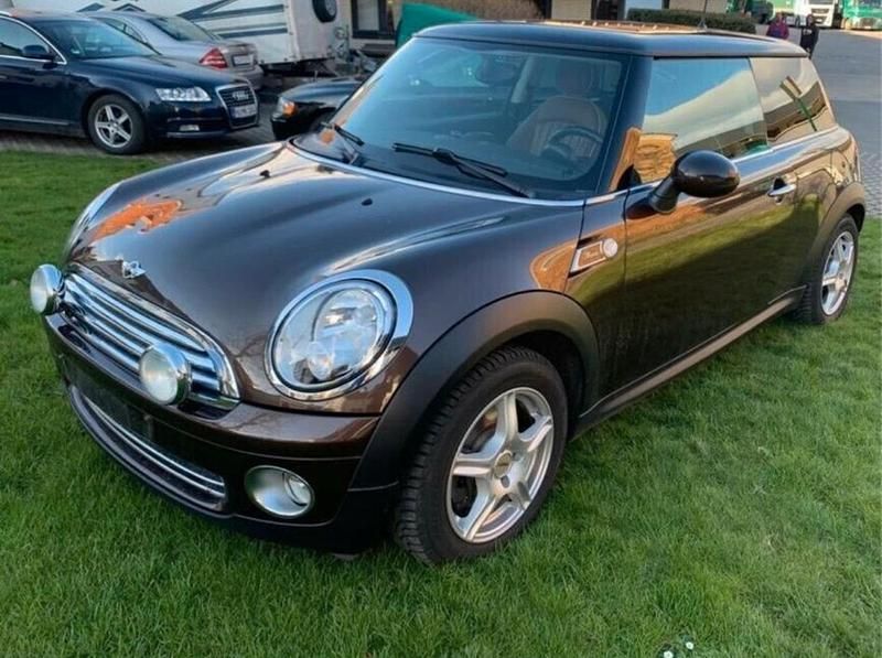 Braun Gebraucht 2010 Mini Cooper Kleinwagen | 7.600 € (Fairer Preis) - Bild 1/4