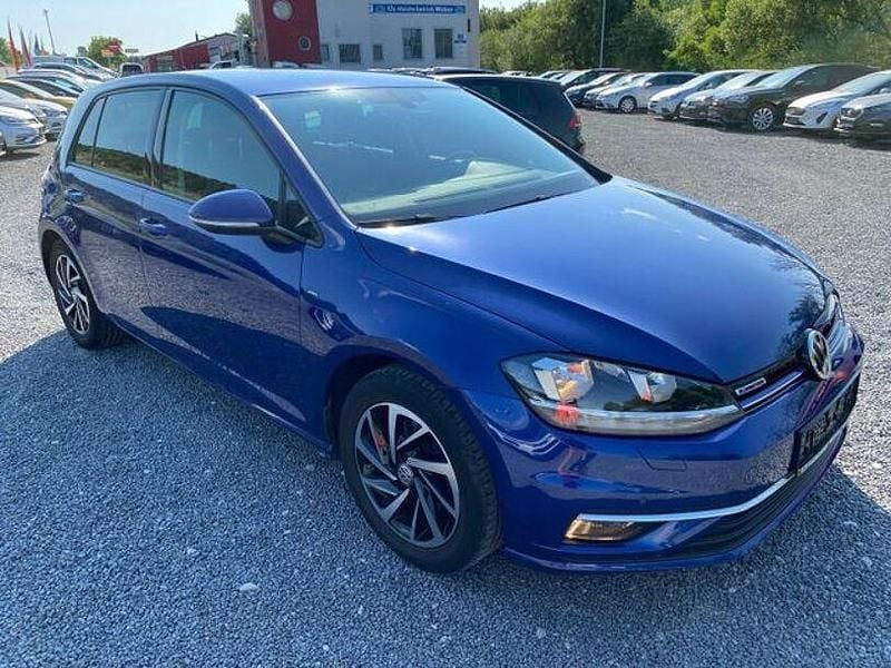 Blau Gebraucht 2018 VW Golf VII Join Limousine | 16.990 € (Guter Preis) - Bild 1/4