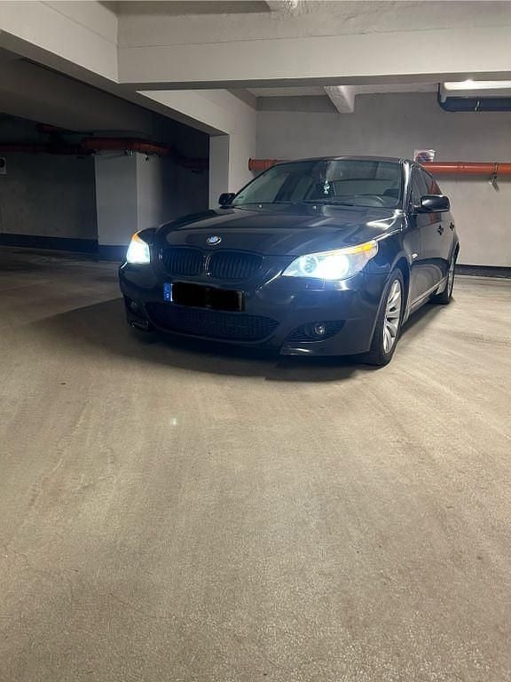 Gebraucht BMW 523 M Sport 177 PS (130 kW) 2005 Schwarz Limousine
