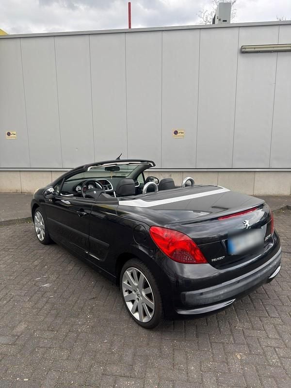Gebraucht Peugeot 207 CC 120 PS (88 kW) 2008 Schwarz Cabrio
